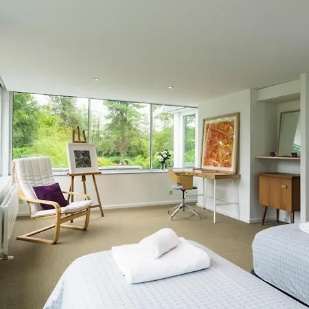 Sleeps 10 Villa